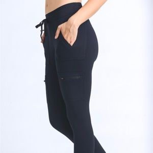 Cargo Hybrid Leggings